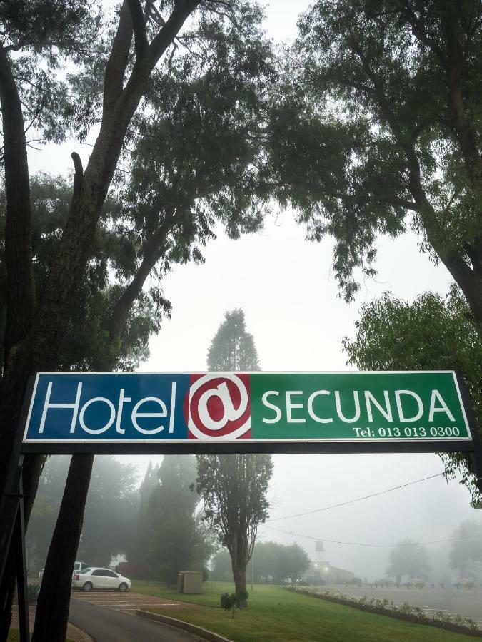 Hotel @ Secunda Eksteriør bilde